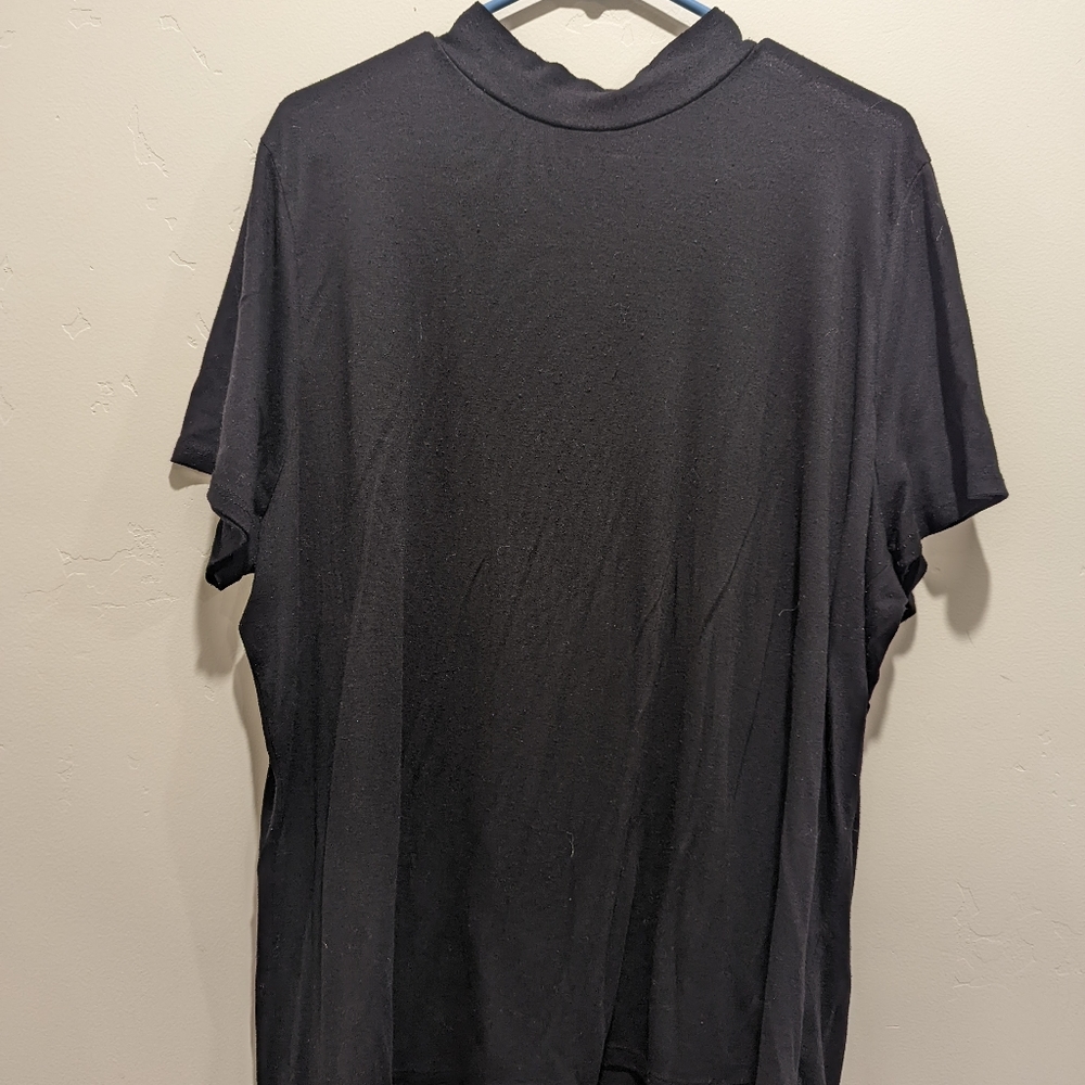 Black lane Bryant Short Sleeve shirt Size 22 24